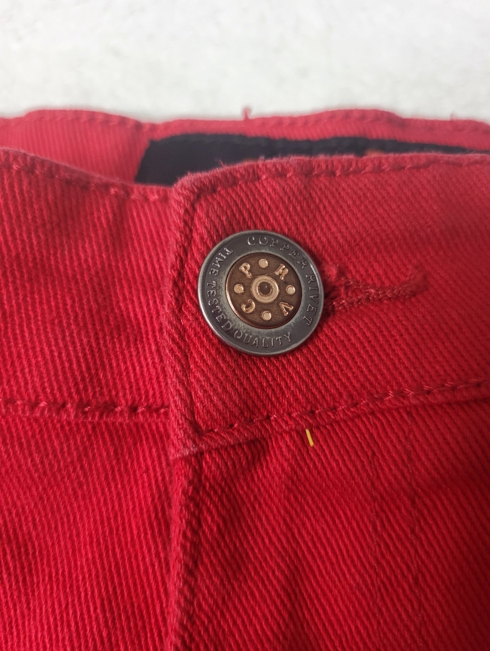 Copper Rivet Men's Distressed Red Zipper Detail Shorts. Size 36. - Picture 10 of 11